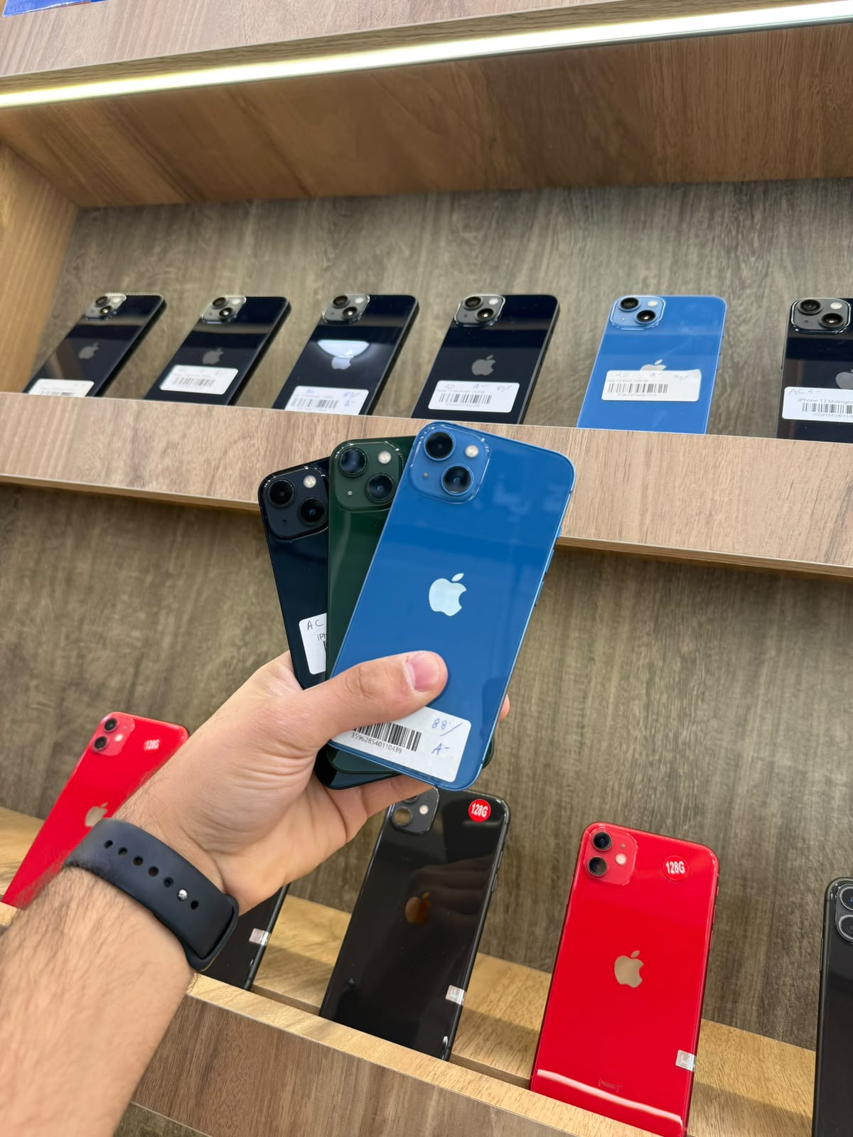 iPhone 13